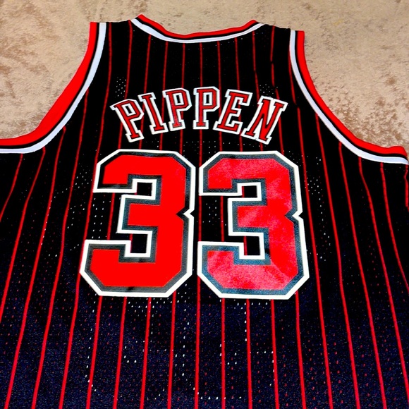 Chicago Bulls jersey - Picture 4 of 4